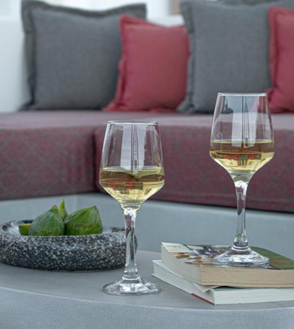 Aurora Apartment Pera Gyalos ภายนอก รูปภาพ