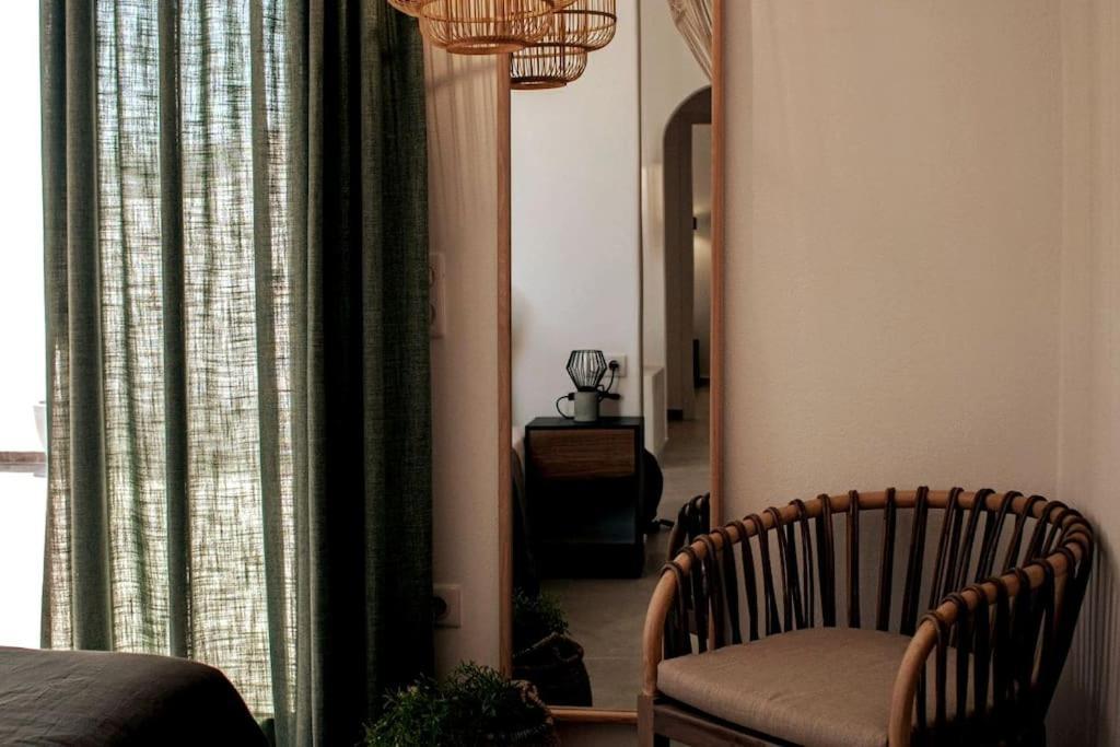 Aurora Apartment Pera Gyalos ภายนอก รูปภาพ