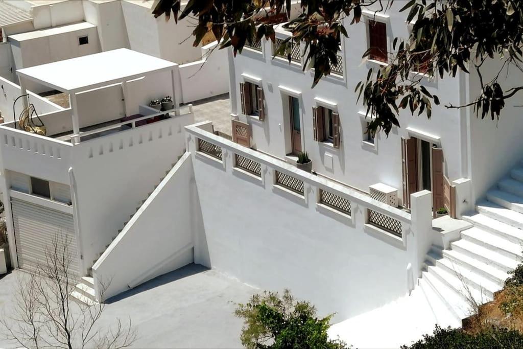 Aurora Apartment Pera Gyalos ภายนอก รูปภาพ